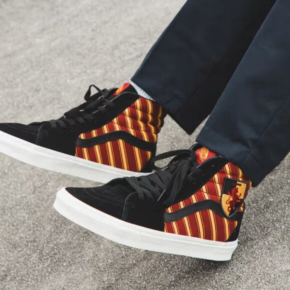 Vans X Harry Potter Gryffindor SK8 Hi Sneakers Women's - Picture 1 of 9